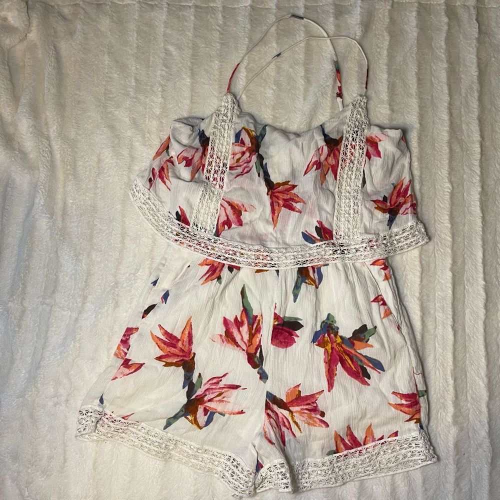 Abercrombie & Fitch romper size: M  white floral botanical EUC